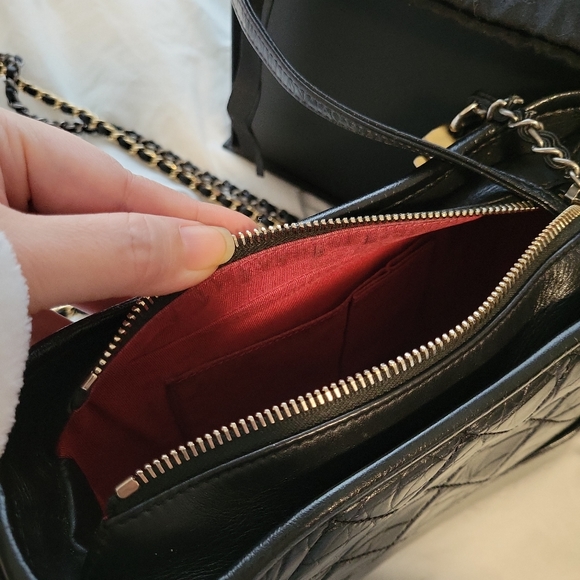 CHANEL Gabrielle de Chanel Small Hobo Bag Shoulder Leather - Picture 8 of 14